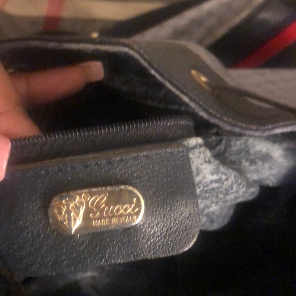 Authentic Vintage Gucci Handbag - Picture 6 of 8